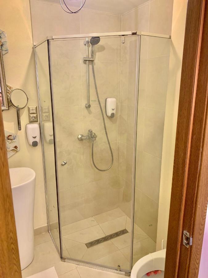 Modern Place To Stay-Self Check-In Nonstop 24H-Wifi ريشيتسا المظهر الخارجي الصورة